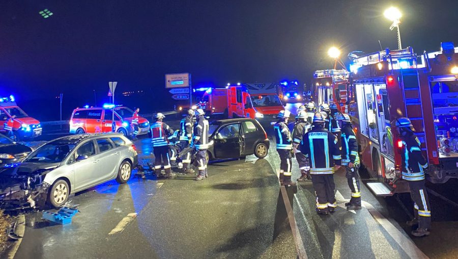 Großenheidorn: Verkehrsunfall mit zwei Verletzten